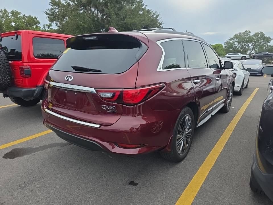 Used 2019 INFINITI QX60 Luxe w/ Limited Package FWD image 3