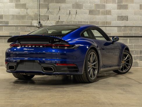 Used 2020 Porsche 911 Carrera w/ Premium Package RWD image 8