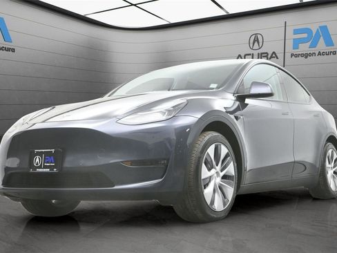 Used 2023 Tesla Model Y Long Range image 26