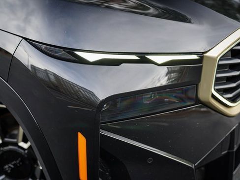 Used 2023 BMW XM Base w/ M Driver's Package image 13