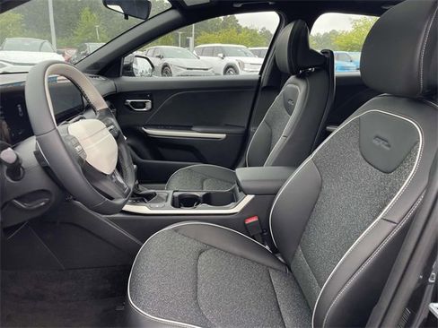 New 2025 Kia K4 GT-Line w/ GT-Line Sunroof Package image 23