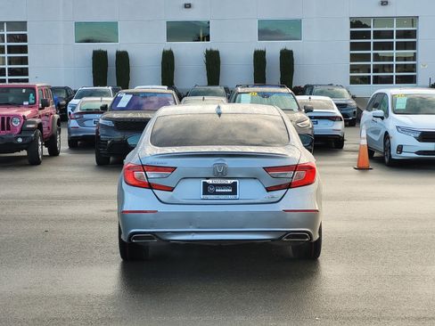 Used 2018 Honda Accord Sport image 6