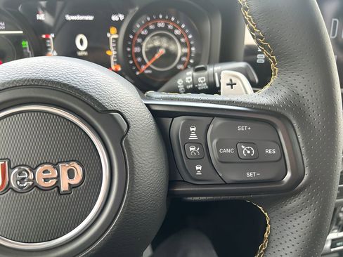 New 2025 Jeep Wrangler Unlimited Rubicon 392 image 15