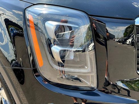 Certified 2022 Kia Telluride EX w/ EX Premium Package FWD image 34