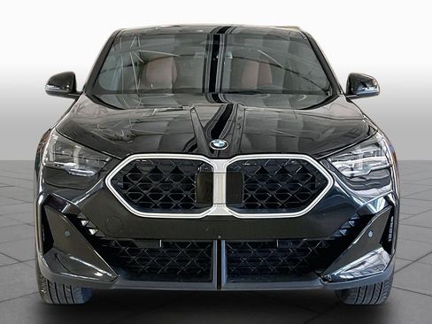 Used 2026 BMW X2 xDrive28i AWD/4WD image 3