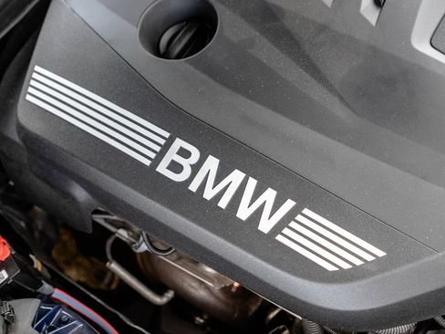 Used 2025 BMW 540i xDrive AWD/4WD image 45