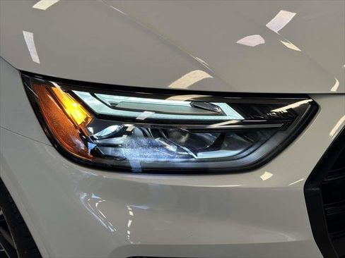 Used 2025 Audi SQ5 Premium Plus w/ Premium Plus Package image 7