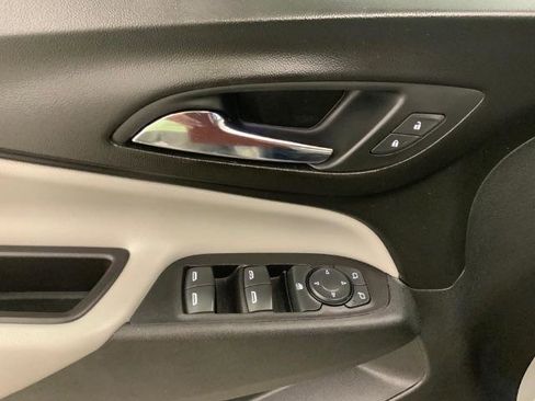 Used 2019 Chevrolet Equinox LS AWD/4WD image 27