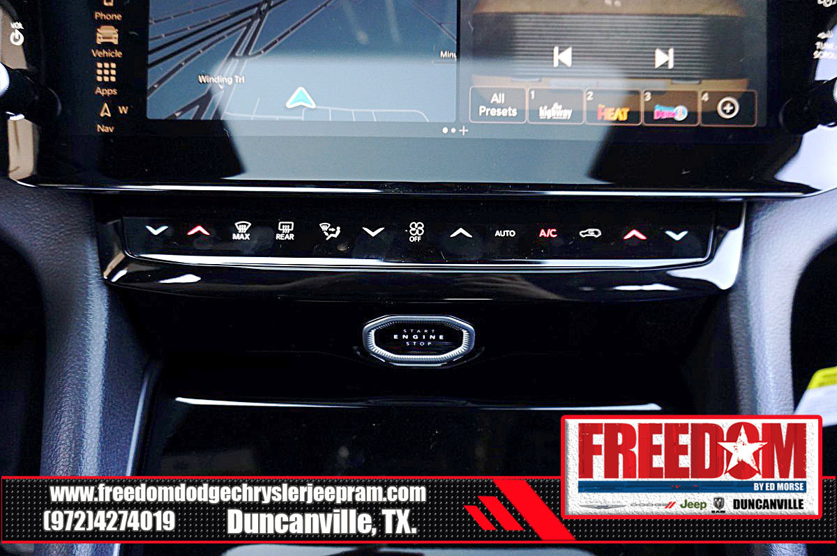 New 2026 Jeep Grand Cherokee Limited w/ Limited Altitude Package AWD/4WD image 23
