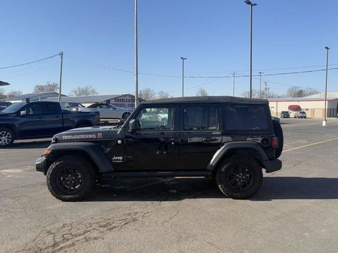 Used 2021 Jeep Wrangler Unlimited Islander image 24