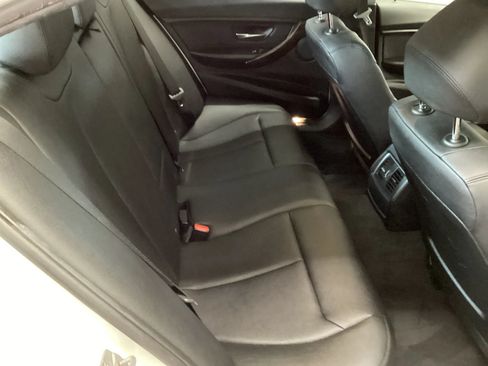 Used 2016 BMW 320i xDrive Sedan AWD/4WD image 11