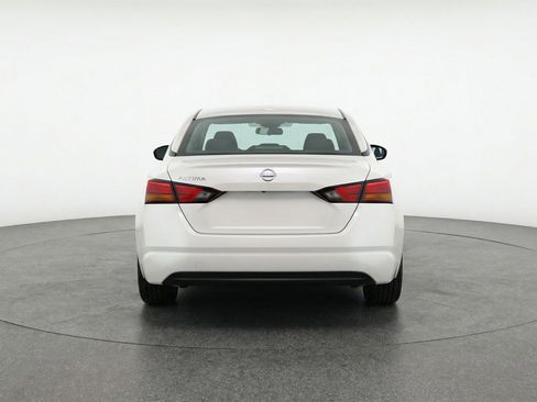 Used 2025 Nissan Altima 2.5 SV image 7