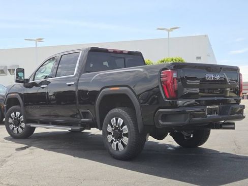 New 2026 GMC Sierra 2500 Denali w/ Denali Reserve Package AWD/4WD image 21