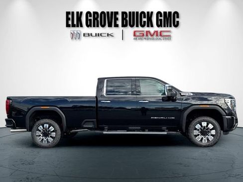 New 2026 GMC Sierra 3500 Denali w/ Denali Reserve Package image 3