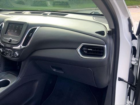 Used 2023 Chevrolet Equinox LT FWD image 16
