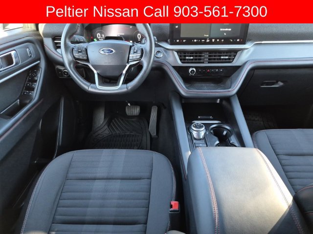 Used 2025 Ford Explorer ST-Line w/ ST-Line Street Pack AWD/4WD image 28