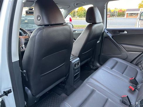 Used 2017 Volkswagen Tiguan S AWD/4WD image 20