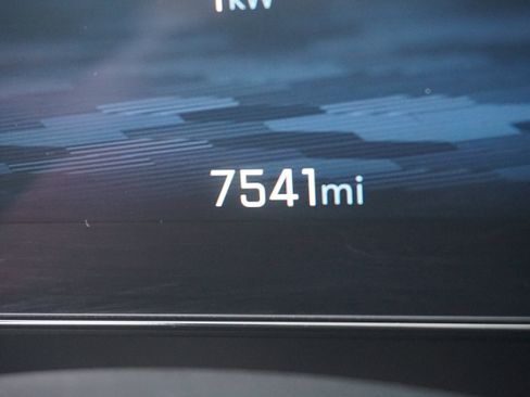 Used 2025 Chevrolet Equinox EV LT w/ Convenience Package image 25