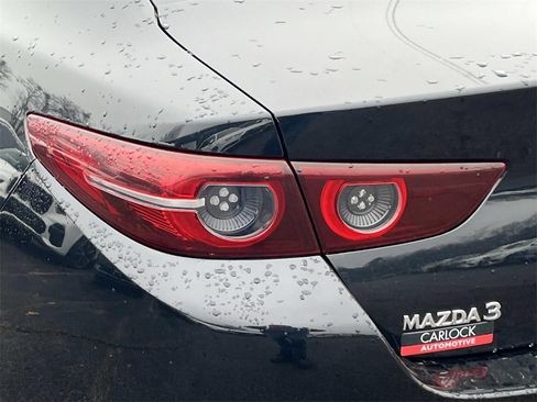 Used 2019 MAZDA MAZDA3 Sedan w/ Premium Package image 10