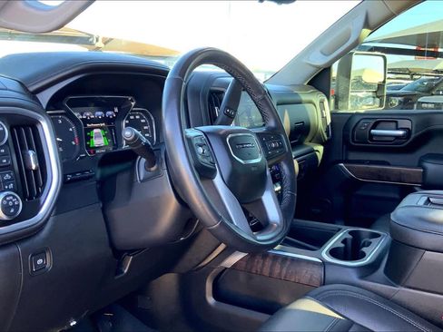 Used 2021 GMC Sierra 2500 Denali w/ Denali Ultimate Package image 16