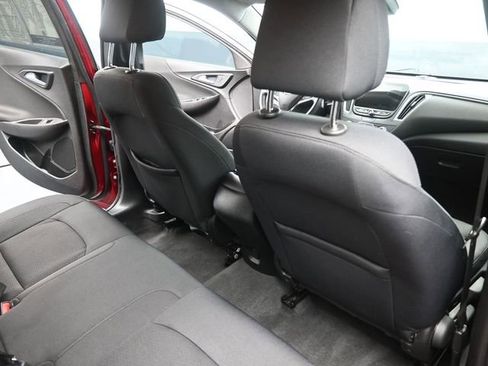 Used 2021 Chevrolet Malibu RS image 28