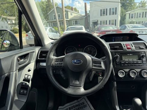 Used 2015 Subaru Forester 2.5i Premium w/ All-Weather Package AWD/4WD image 13