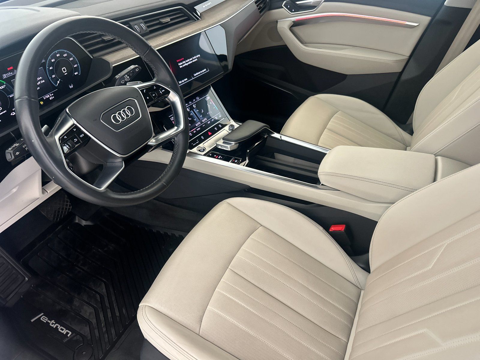 Used 2024 Audi Q8 e-tron Premium Plus w/ Premium Plus Package AWD/4WD image 10