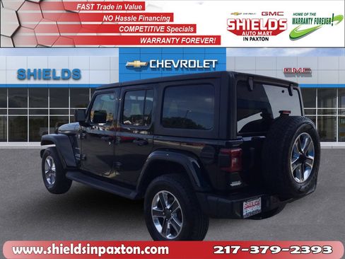 Used 2022 Jeep Wrangler Unlimited Sahara w/ LED Lighting Group AWD/4WD image 8