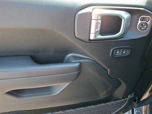 Used 2023 Jeep Wrangler Unlimited w/ 8.4" Radio Group AWD/4WD image 16