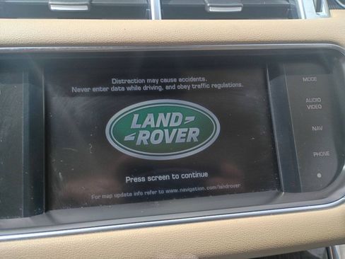 Used 2014 Land Rover Range Rover Sport HSE AWD/4WD image 19