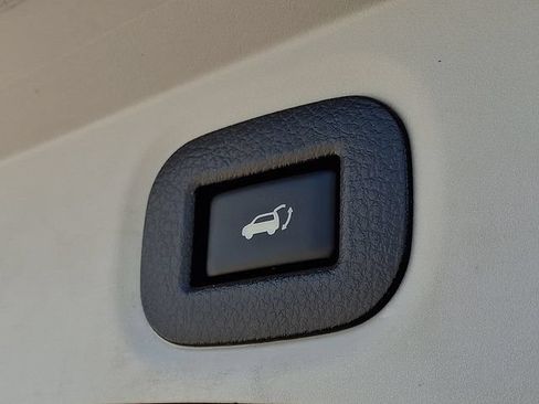 Used 2020 Nissan Rogue SL w/ Premium Package AWD/4WD image 29