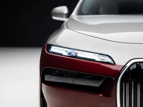 Used 2023 BMW i7 xDrive60 w/ Executive Package 2 image 10