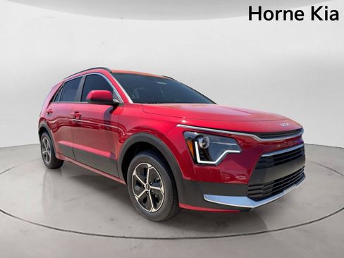 New 2026 Kia Niro LX FWD image 2