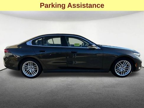 Used 2025 BMW 530i xDrive AWD/4WD image 11