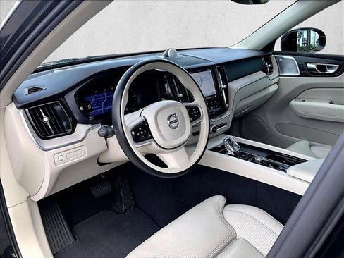 Used 2022 Volvo XC60 T8 Inscription w/ Advanced Package AWD/4WD image 13
