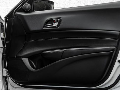 Used 2015 Acura ILX FWD image 18