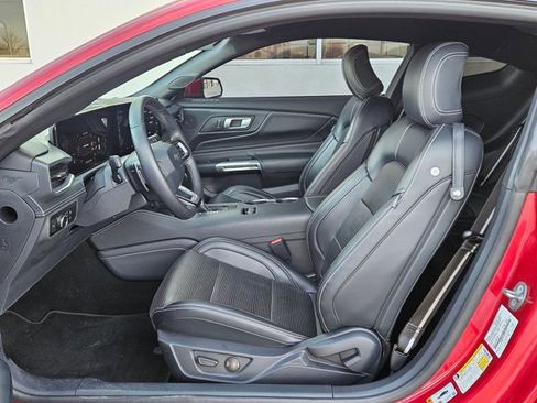 Used 2024 Ford Mustang GT Premium image 17