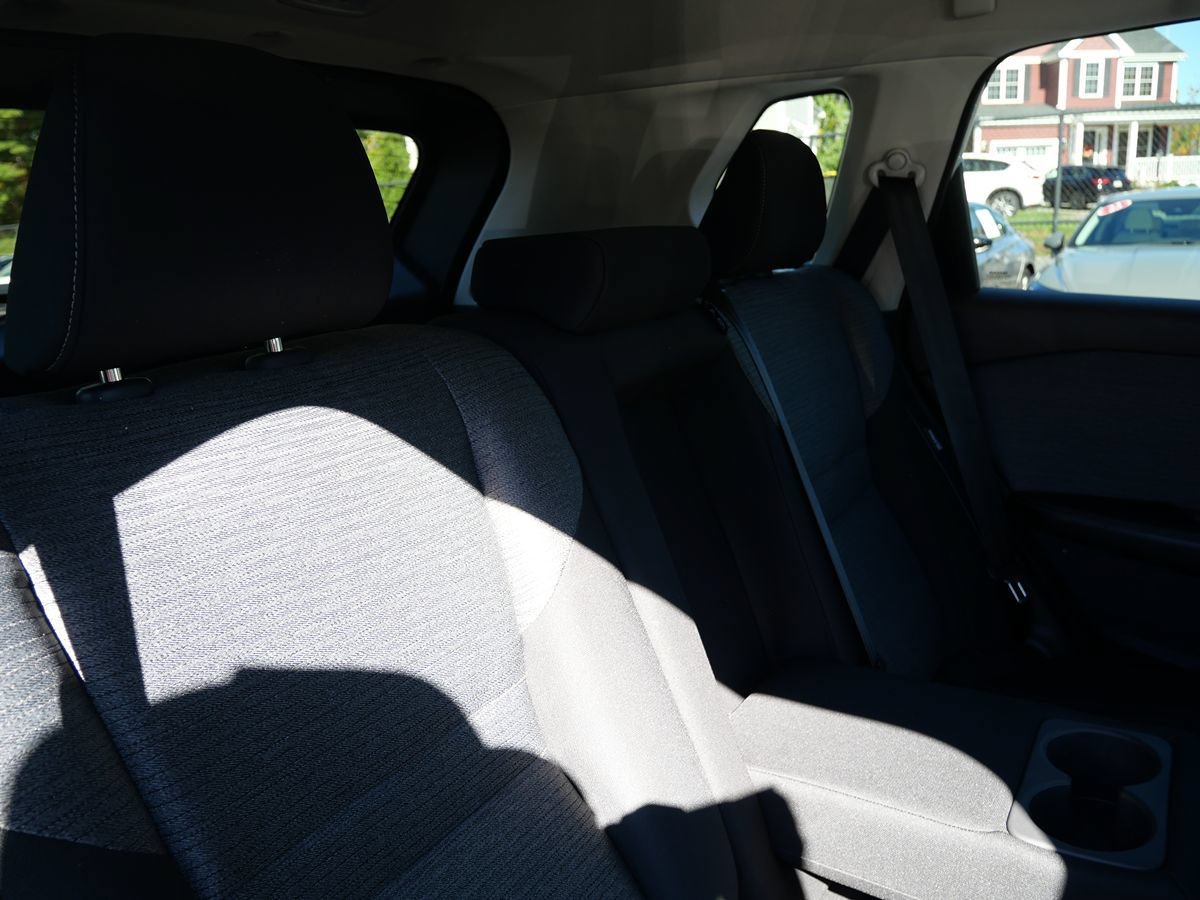 Used 2023 Nissan Rogue SV AWD/4WD image 28