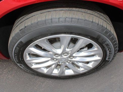 Used 2023 Cadillac XT6 Premium Luxury w/ Technology Package image 7