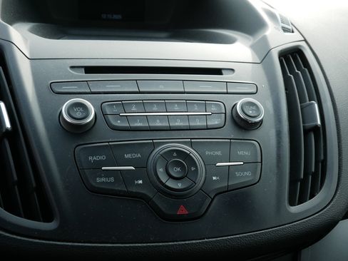 Used 2015 Ford Transit 250 130 Low Roof image 46