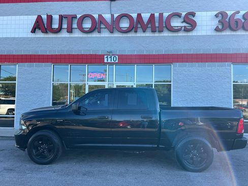 Used 2015 RAM 1500 Express AWD/4WD image 3
