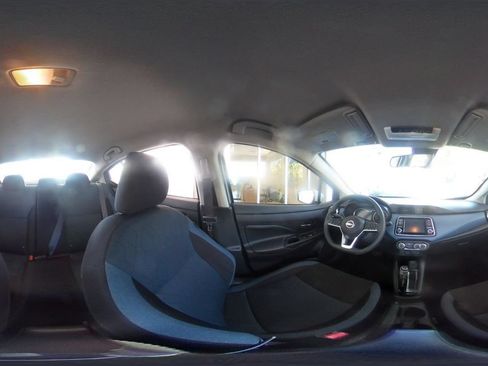 Used 2025 Nissan Versa SV FWD image 40