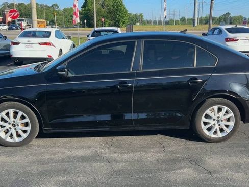 Used 2012 Volkswagen Jetta SE FWD image 5
