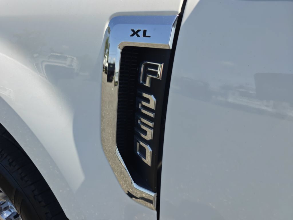 Used 2020 Ford F250 XL w/ Power Equipment Group RWD image 10