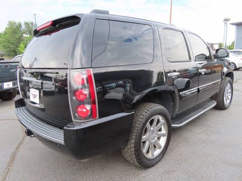 Used 2008 GMC Yukon Denali AWD/4WD image 5