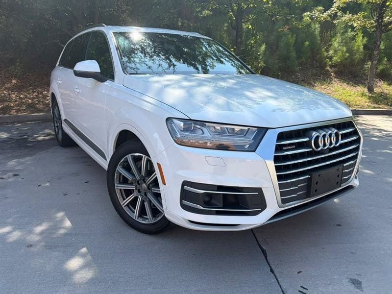 Used 2018 Audi Q7 3.0T Prestige AWD/4WD image 1