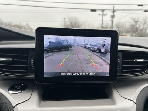 Used 2023 Ford Explorer XLT image 22