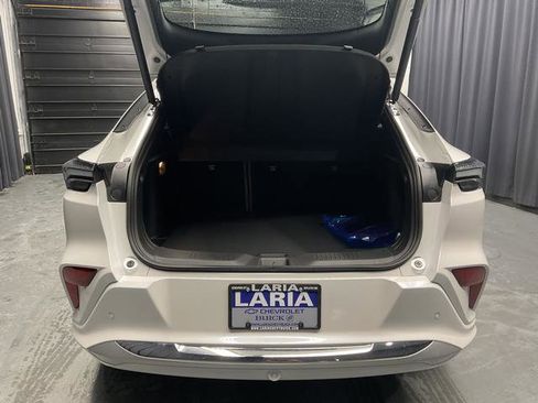 New 2026 Buick Envista Avenir image 8