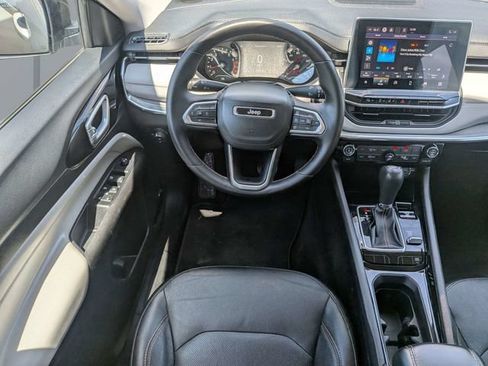Used 2022 Jeep Compass Limited w/ Sun and Sound Group AWD/4WD image 17
