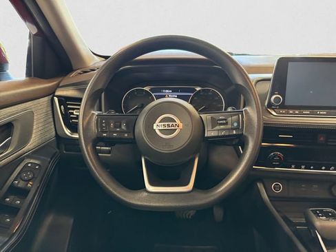 Used 2021 Nissan Rogue SV AWD/4WD image 13